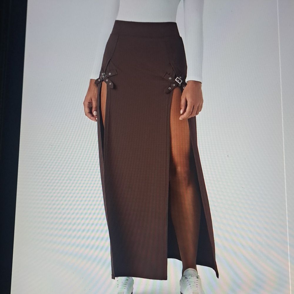 MEDIUM       HALARA DECORATIVE BUCKLE SPLIT 2 IN 1 MAXI SKIRT